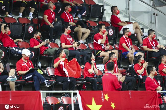 回东京？田中浩一问道：大小姐，您不是一直想在京都修养身体吗？怎么这时候忽然要回来？难道......难道是为了叶先生？对。